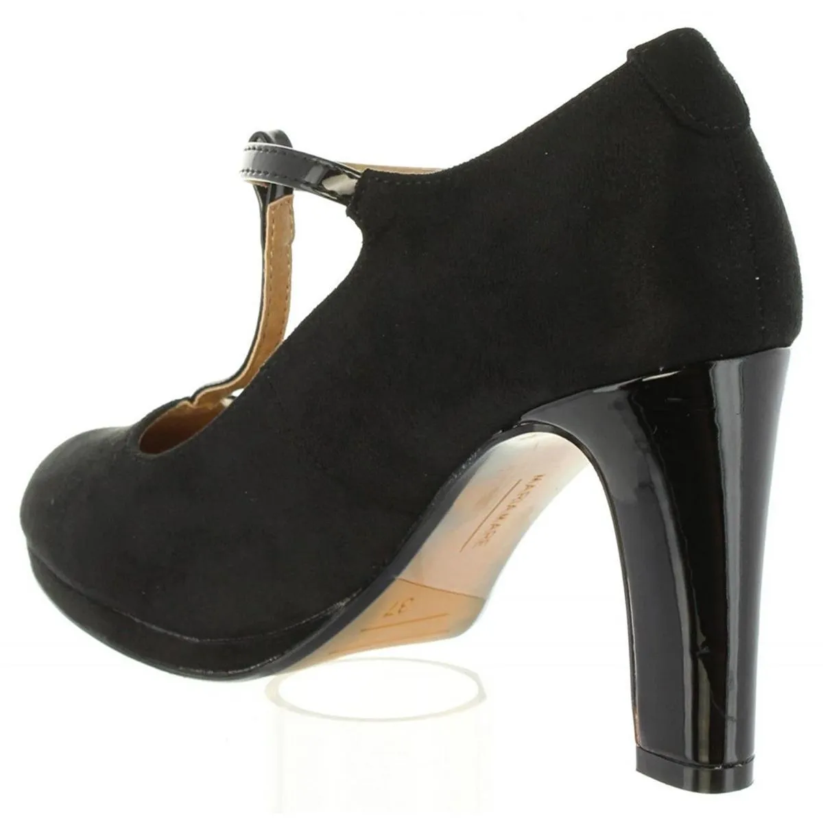 Black Mary Jane heels Maria Mare.