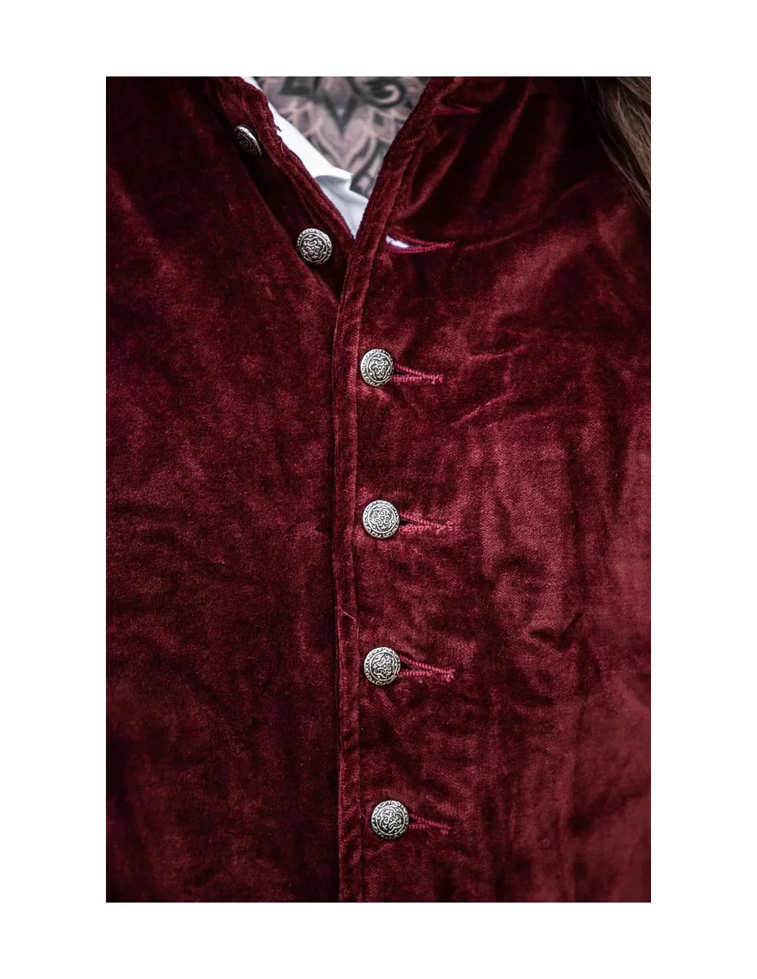 Red Renaissance Vest Pierre Model ⚔️ Sword Shop
