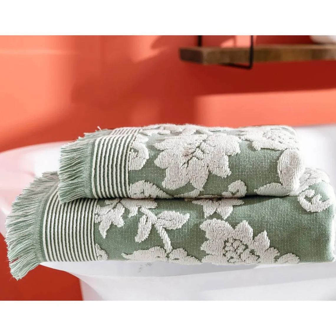 Serviette de bain  FLORAISON vert amande en coton | 3 Suisses