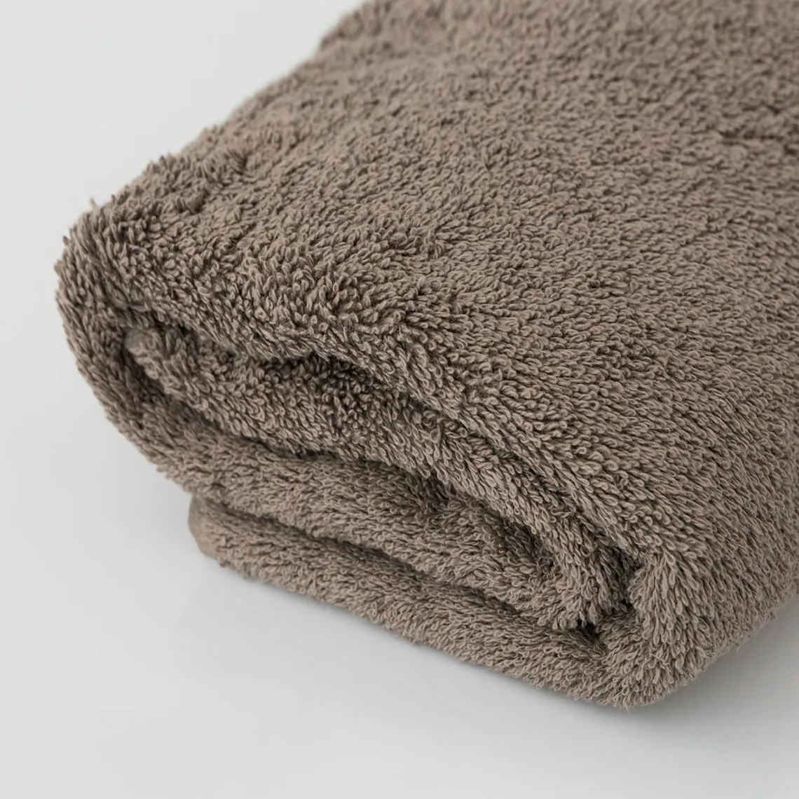 Serviette de bain MIAMI  600g/m² marron clair | 3 Suisses